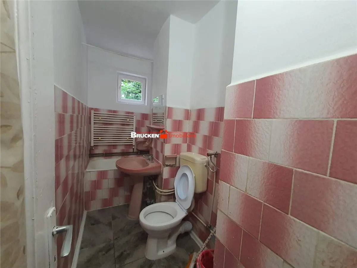 Apartament cu 2 camere de vanzare - foto 7