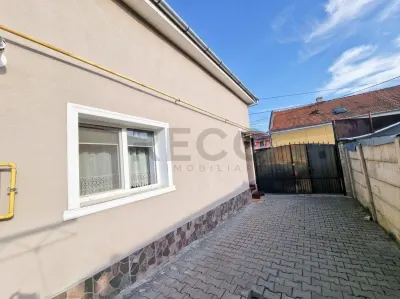 RECO Casa renovata complet la curte comuna in Cantemir - foto 19