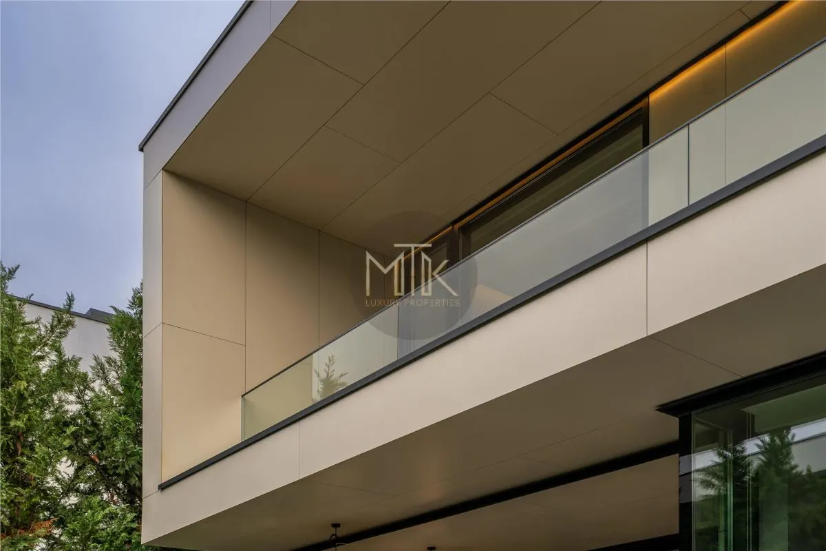Vila de Lux Individuala cu Piscina si Finisaje Premium - 7 cam. | Iancu Nicolae - foto 3