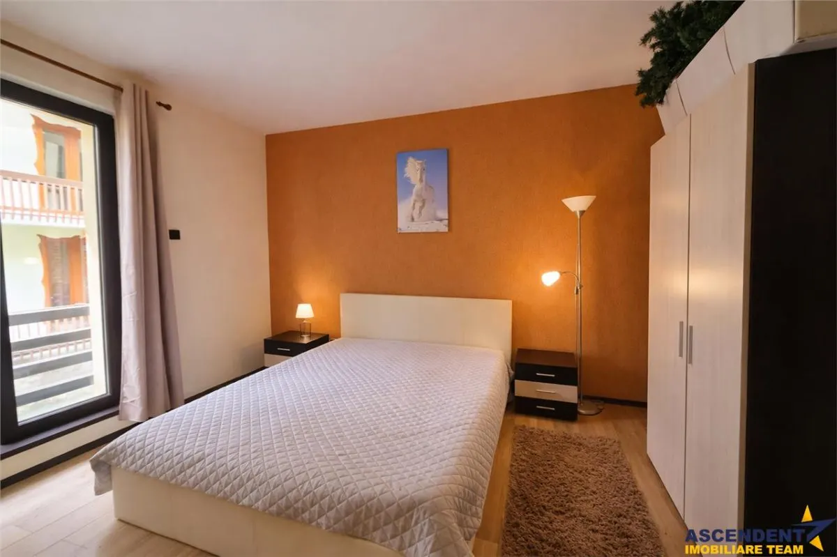 In ambientul statiunii Poiana Brasov, etaj1, 2bai, terase la 360 grade, parcare asigurata - foto 5