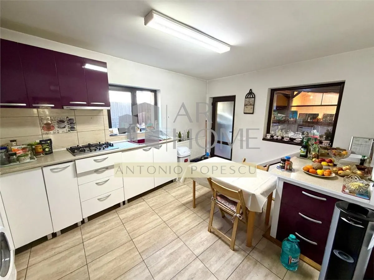 Casa 4 camere, in Ploiesti, zona ultracentrala. - foto 15