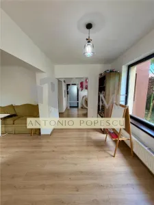 Casa 4 camere, in Ploiesti, zona ultracentrala. - foto 4