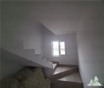 Casa spatioasa cu 8 camere si teren de 801 mp - ideala pentru 2 familii - foto 23