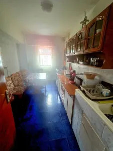 Apartament 3 camere, 2 bai, 2 balcoane, etaj intermediar zona Noua - foto 3