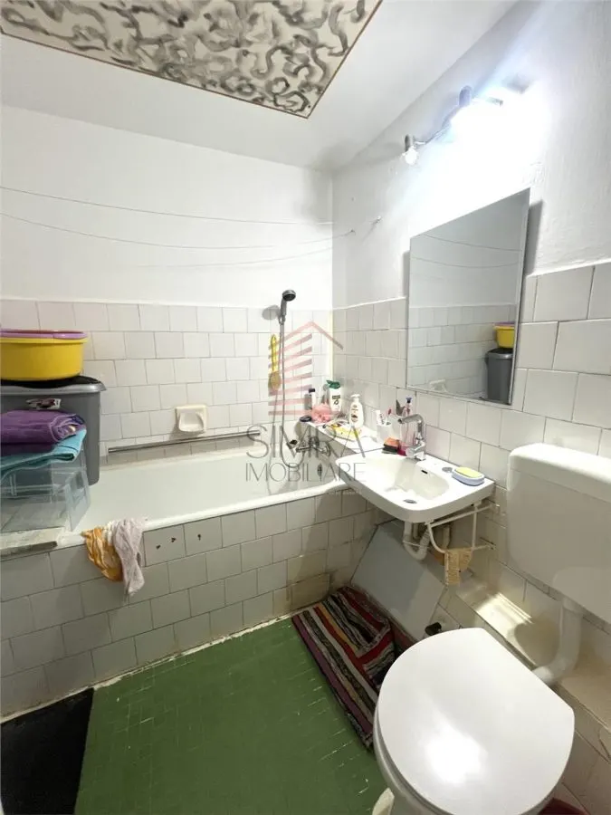 Apartament de vanzare cu 3 camere Rogerius - foto 6