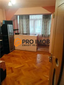 Apartament 2 camere cf 1 semidecomandat zona Micro 5 - Buzau