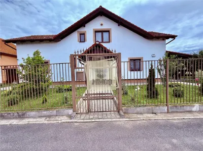 Casa single 5 camere teren 377 mp deschidere la 2 strazi Sibiu - foto 24