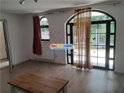 De inchiriat vila  P+E la cheie  TRIVALE  si in regim hotelier - Pitesti