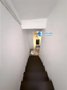 Vila de inchiriat Buzesti, ultracentral -se accepta chirie muncitori - foto 2