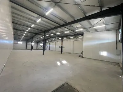 Spatiu Industrial - 700 mp - Productie - Depozitare - Distributie - Oradea
