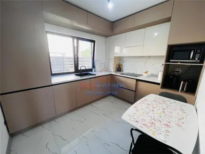 Fara comision - Casa cu 4 camere 2 bai mobilata și utilata zona Miroslava - Miroslava