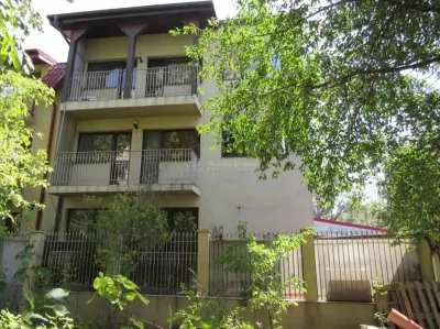 Casa Ds+P+1+M - 1 Decembrie - Trapezului - Bucuresti