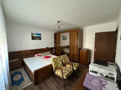 CASA SOLIDA CU TEREN SI CURTE,  BOCSA VASIOVA. COMISION ZERO - foto 3