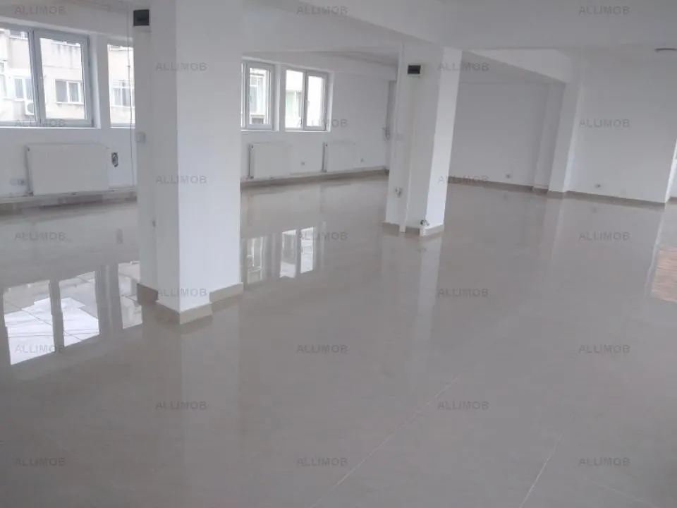 Spatiu de birouri in Ploiesti, zona ultracentrala. - foto 1