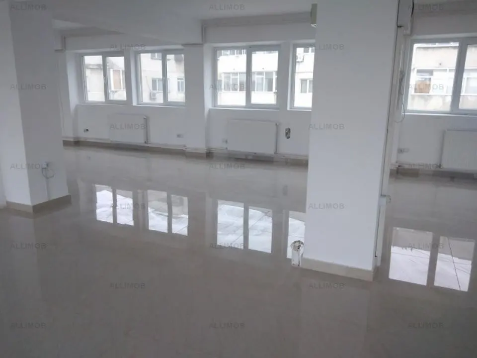 Spatiu de birouri in Ploiesti, zona ultracentrala. - foto 8