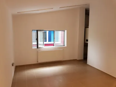 Spatiu birouri si depozit in Ploiesti, zona Xenia. - foto 21