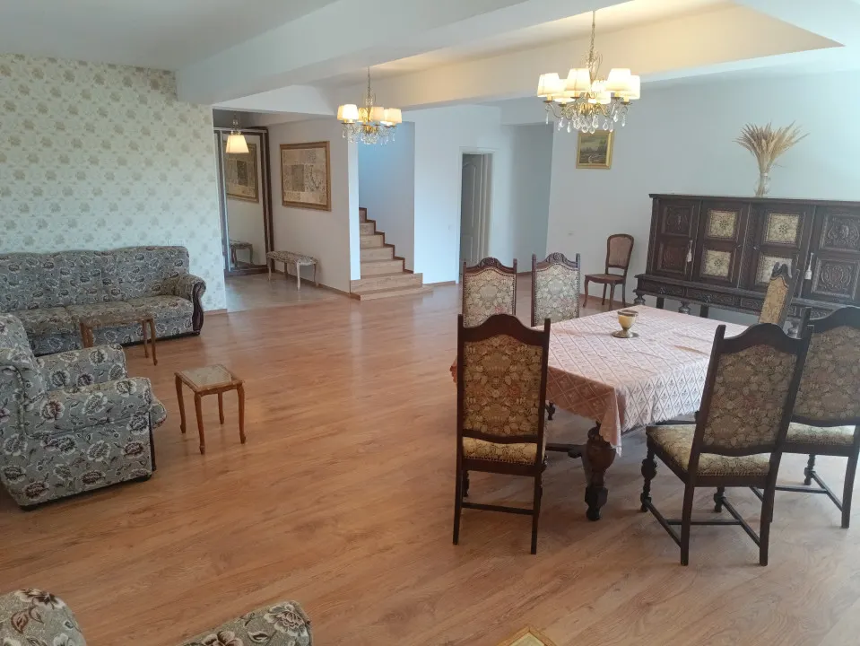 Vila 4 camere in Snagov, suprafata utila 240 mp, suprafata teren 1100 mp. - foto 1