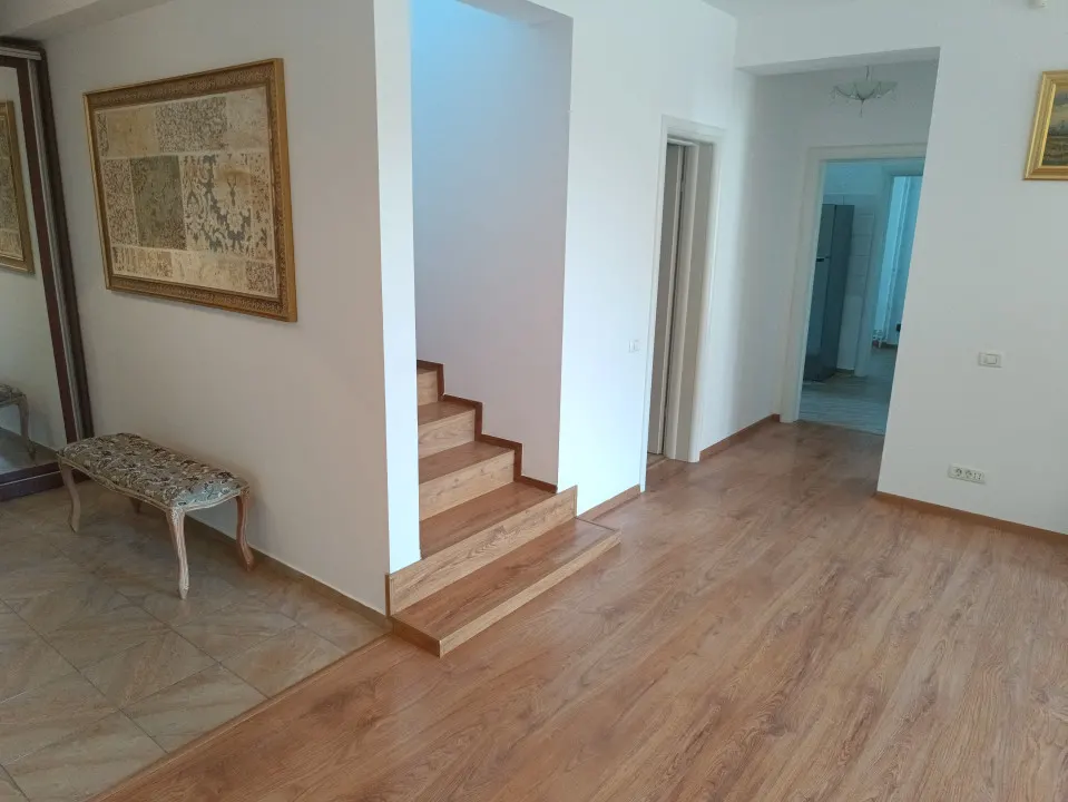 Vila 4 camere in Snagov, suprafata utila 240 mp, suprafata teren 1100 mp. - foto 5