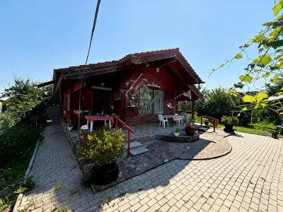 Casa din lemn masiv | 3 camere | Teren 5.000mp -Berceni Prahova - Berceni