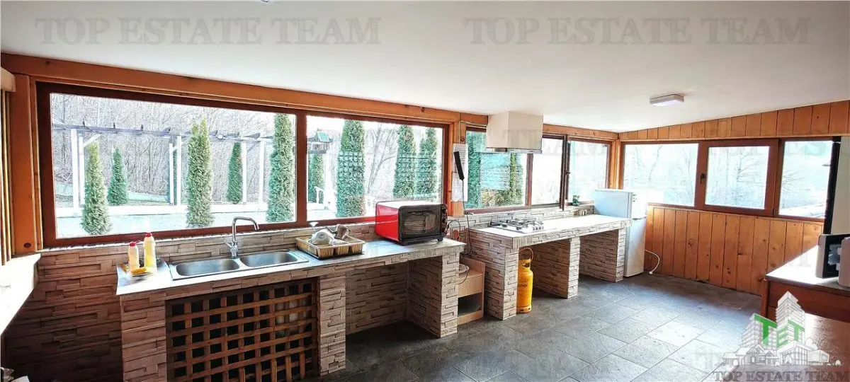 Afacere la cheie cu profit din prima zi, 2 pensiuni 27 camere, salon de evenimente, pastravarie restaurant, SPA si 15000 mp teren, DN1 Comuna Cornu - foto 20