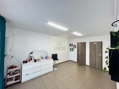 Spatiu comercial cu o camera 30 mp in Magnolia - Sibiu