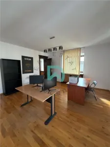Inchiriere cladire de birouri, zona Bulevardul Victoriei, Sibiu - foto 12