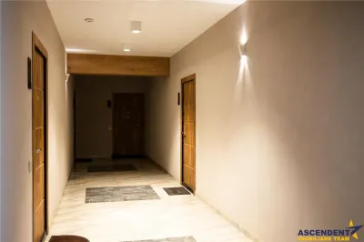Apartament tip penthouse. mobilat, utilat, 2 terase, 100mp, Tractorul, Brasov. - foto 25