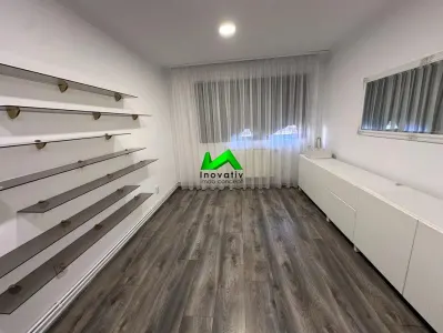 Apartament de vanzare 3 camere pretabil spatiu comercial Sibiu Rahovei - foto 2