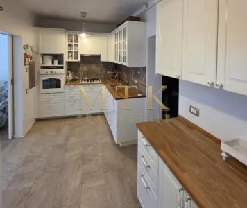 Eleganță contemporană | Vilă modernă P+1 în zona Parcul Circului - foto 2