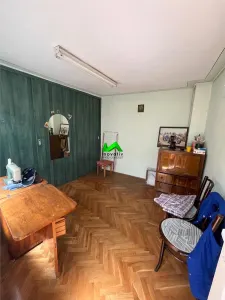 Casa de vanzare 3 camere pivnita Sibiu Lupeni - Sibiu