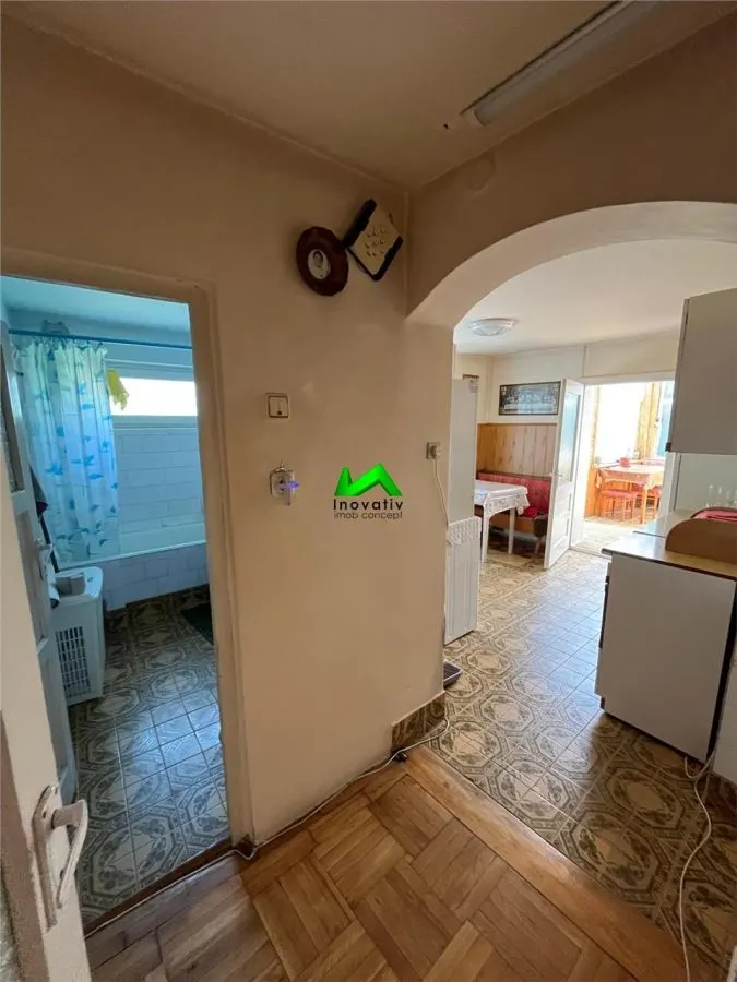 Casa de vanzare 3 camere pivnita Sibiu Lupeni - foto 10