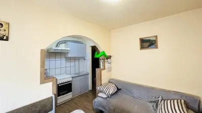 Apartament de vanzare 3 camere Sibiu Cedonia - foto 2
