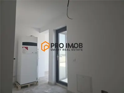 Patru unitati locative apartament tip Penthouse zona Campineanca - foto 10