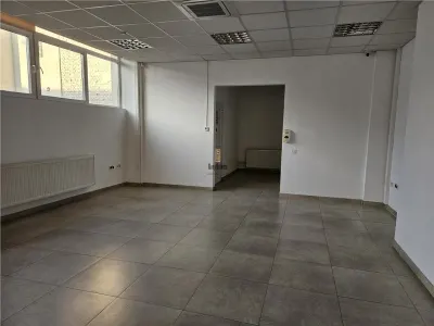 Cladire Birouri - 900 mp - Piata Cibin - Clinica Medicala - IT - Servicii - foto 5