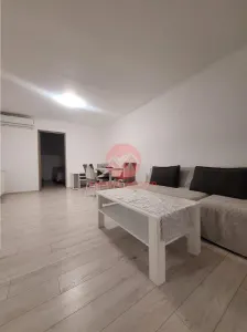 Casa Renovata si Mobilata Complet - Pozitionare Excelenta - Aproape de Delfinariu si Bd Mamaia - foto 3