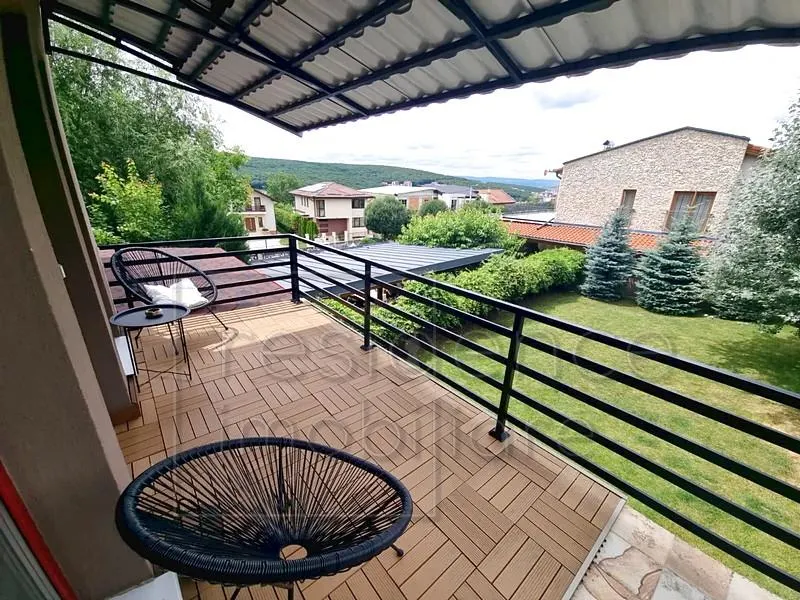 Pet friendly! Casa spatioasa cu 5 camere, Europa+2 Garaje - foto 23