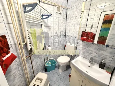 Apartament 3 camere, decomandat, ultracentral, Ploiesti - foto 9