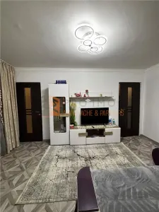 Apartament 2 camere cf 2 semidecomandat zona Micro 14 - Buzau