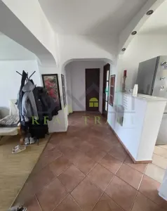 Apartament 3 camere etaj intermediar str. Toamnei - foto 9