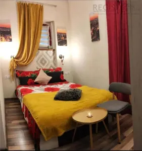 Investitie la cheie in zona centrala! 2 apartamente la casa, transformate in 3 unitati independente cu intrari separate – ideale pentru Airbnb - foto 9