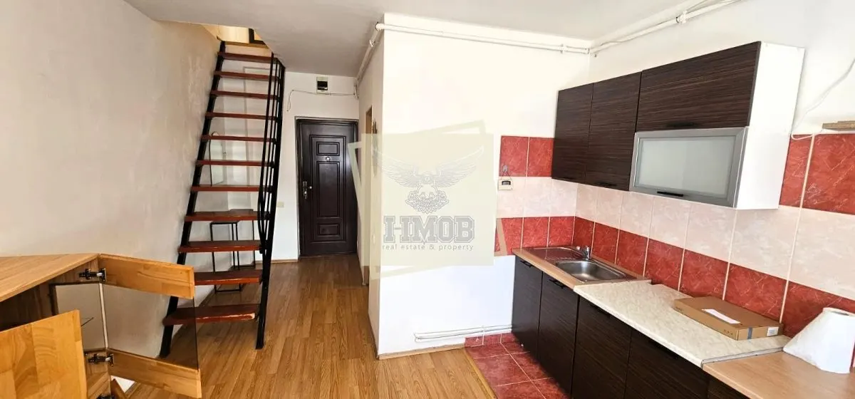 Garsoniera tip mansarda 2 camere  zona Terezian - foto 4