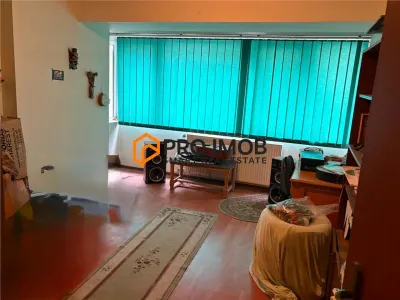 Apartament 4 camere cf 1 decomandat zona Unirii Sud - Buzau