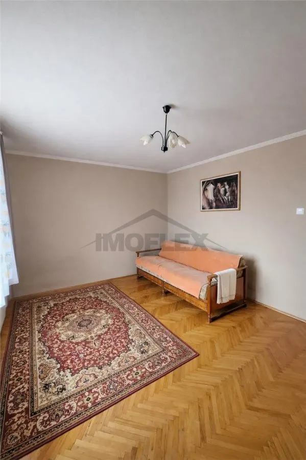Casa de inchiriat, 200mp, 5 camere, cu parcare, zona Dorobantilor, cartier Gheorgheni - foto 1