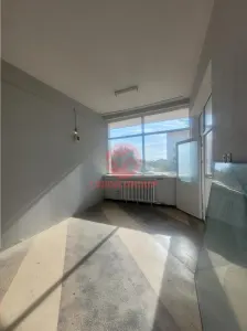 Spatiu Comercial, Etaj 1, 300 mp - Agigea Zona Centrala, Foarte Vizibil și Bine Pozitionat, - foto 4