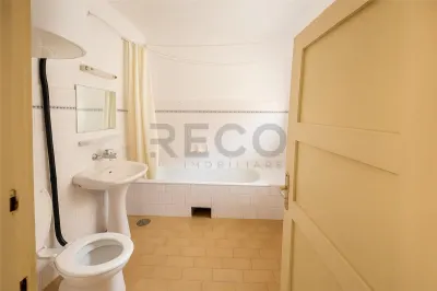 RECO Casa P+E cu 2 apartamente, garaj si curte proprie in Marghita - foto 8