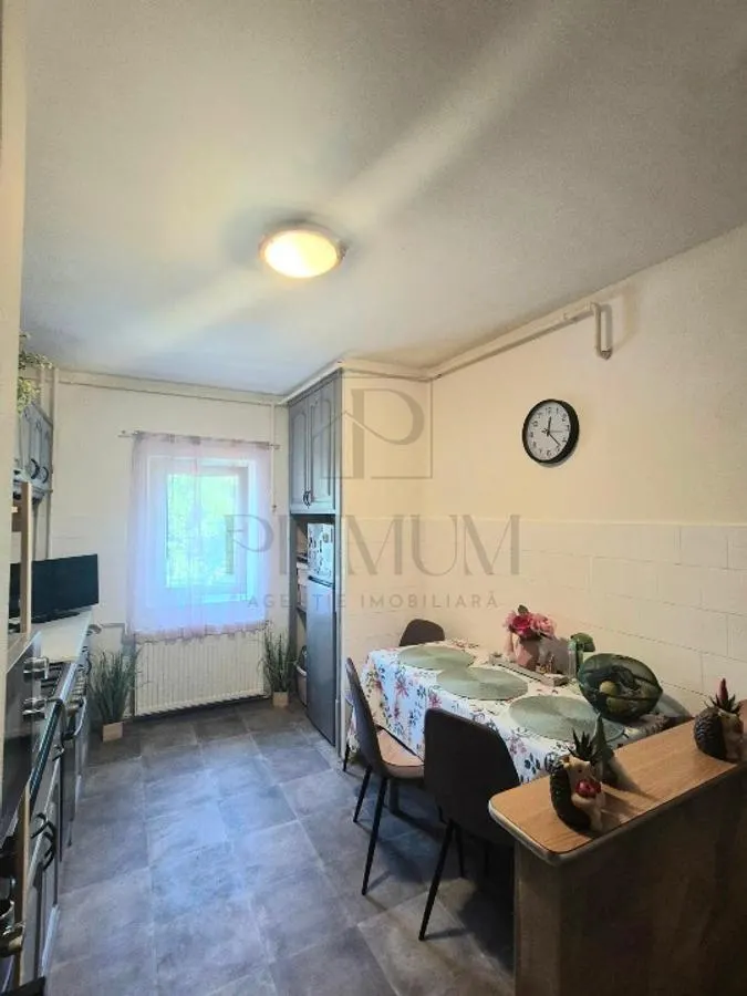 Dambovita - 2 Camere - Etaj 2 - Bloc Izolat - foto 2