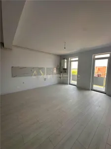 Vanzare apartament 2 camere - foto 3