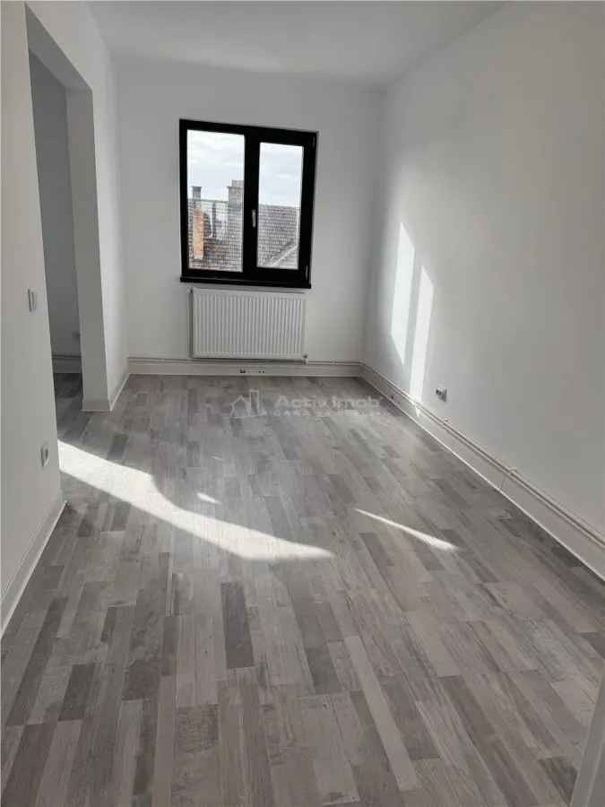 Bocsa Romana, Proiect NOU, 28 de Apartamente  cu 2 si 3 Cam.,Modernizat total Premium. - foto 16