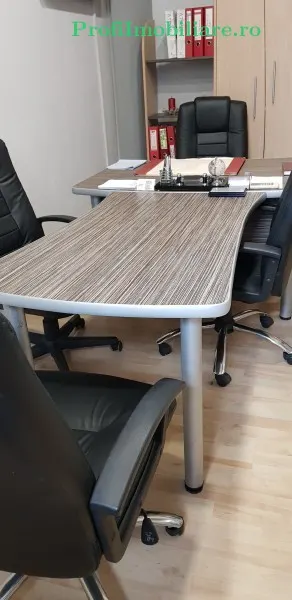 Spatiu comercial pt birouri-salon- cabinet ultracentral Arad - foto 12