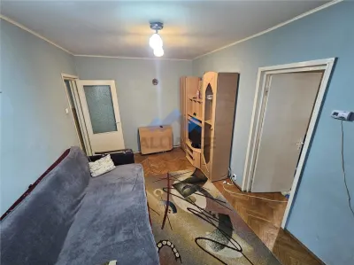 Tatarasi-Piata Chirila, apartament cu 2 camere, etaj  intermediar - Iasi